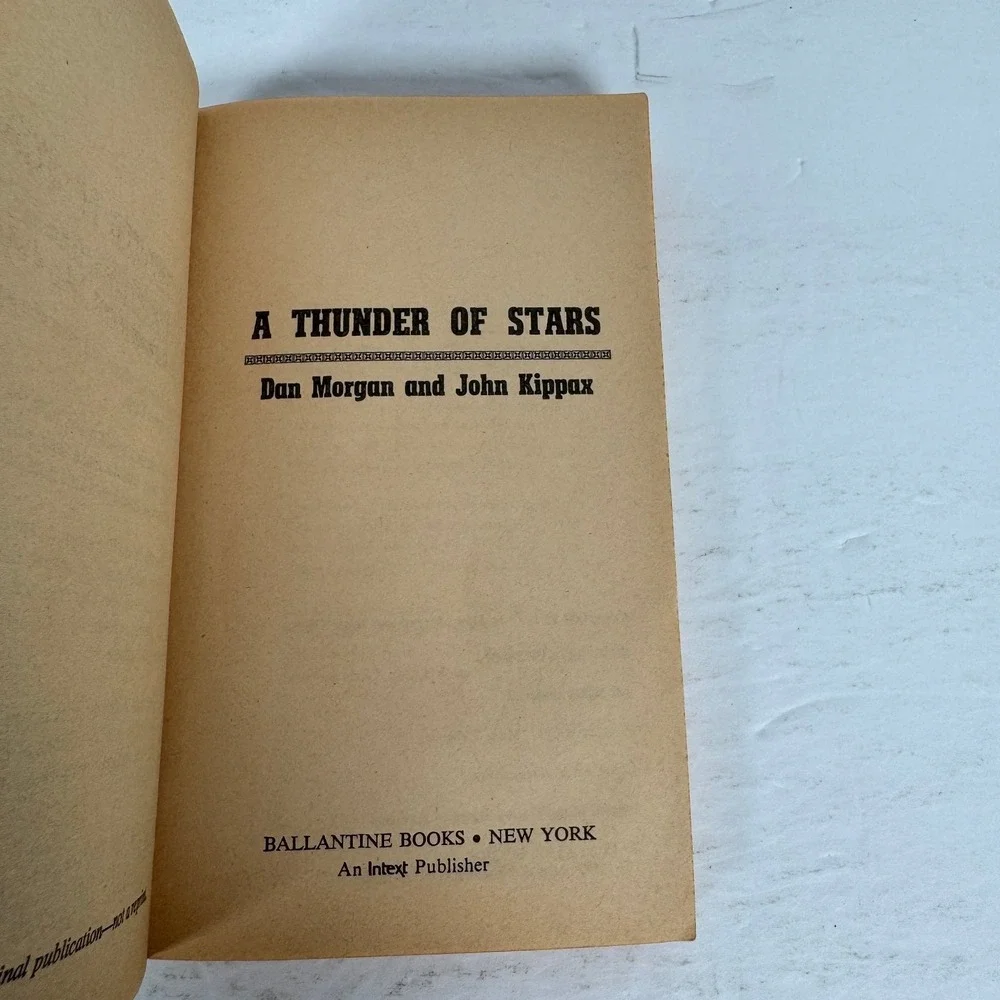 A Thunder of Stars Dan Morgan John Kippax‎ 1970 First Printing Sci-Fi Ballantine